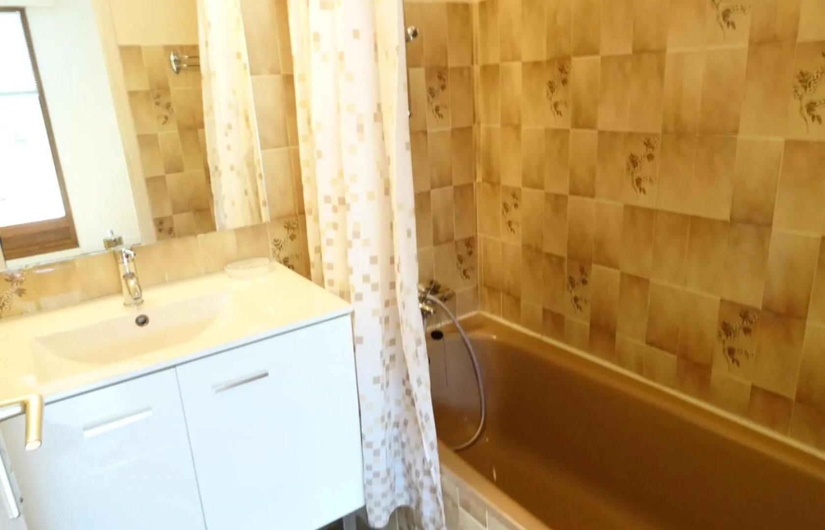 Residence Le Saint Charles A - Studio Idealement Situe A 50 M Des Thermes Chevalley ! Mae-7704 Aix-les-Bains 0*,